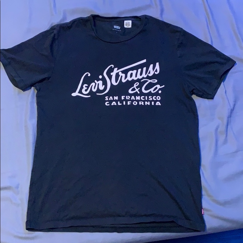 Levi Strauss & Co. T-Shirt